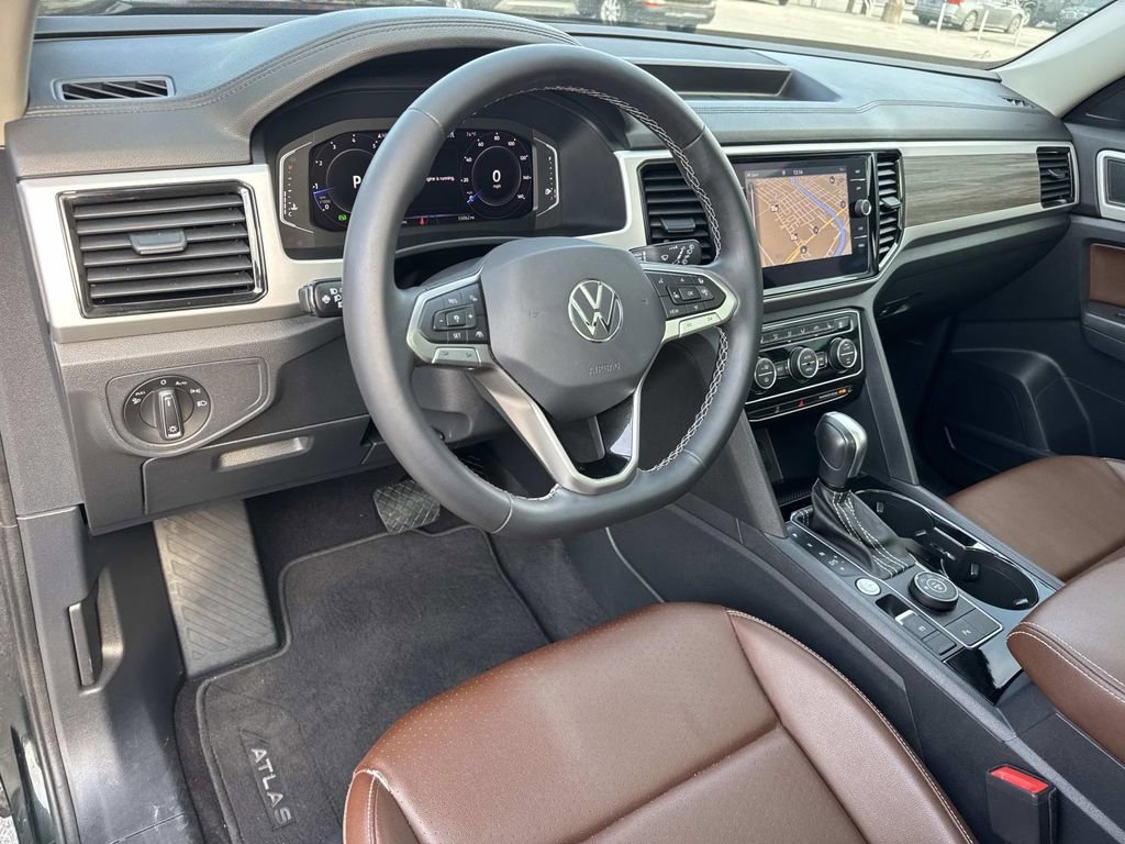 Used 2022 Volkswagen Atlas SEL image 19