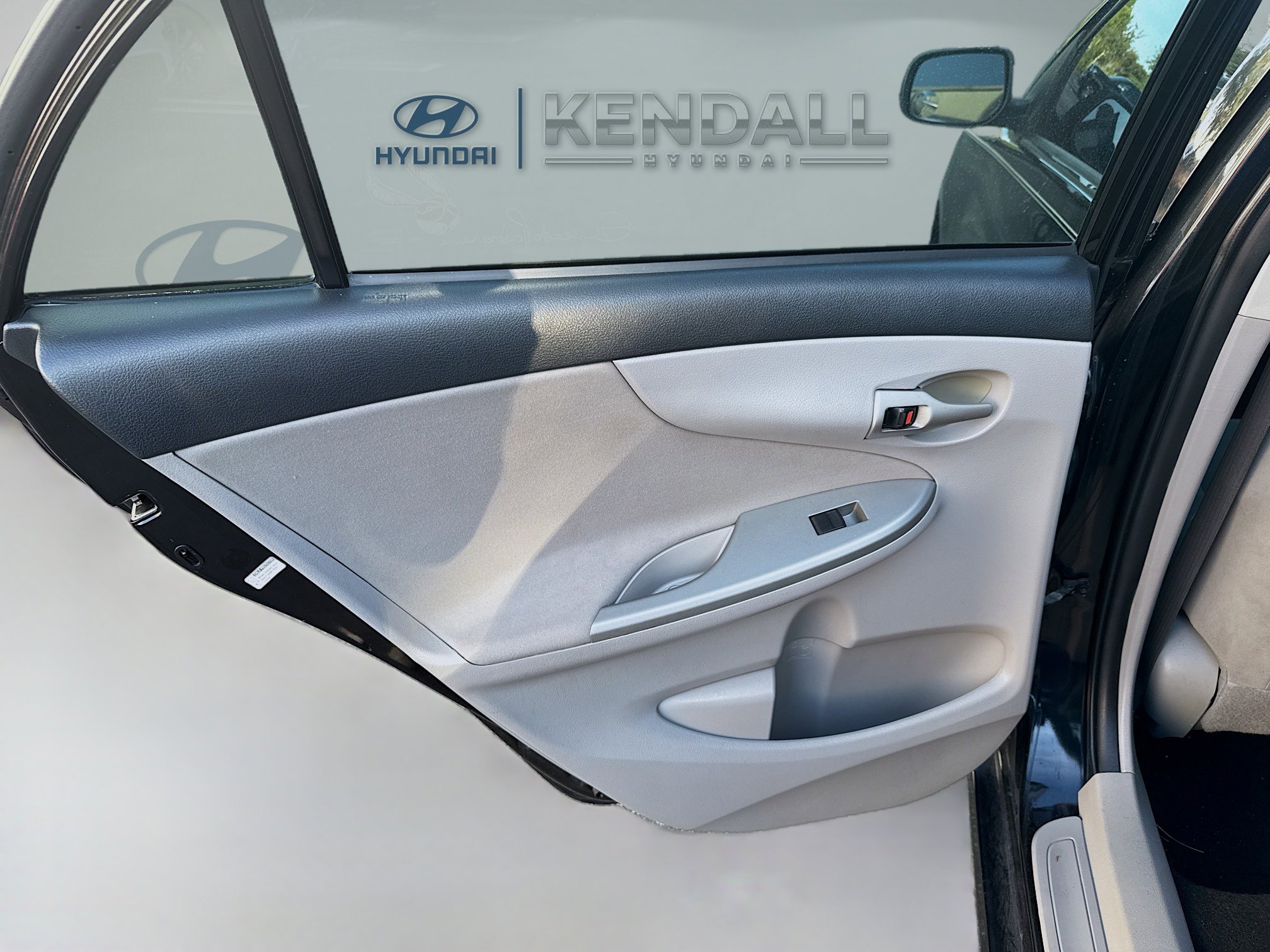 Used 2013 Toyota Corolla LE image 22