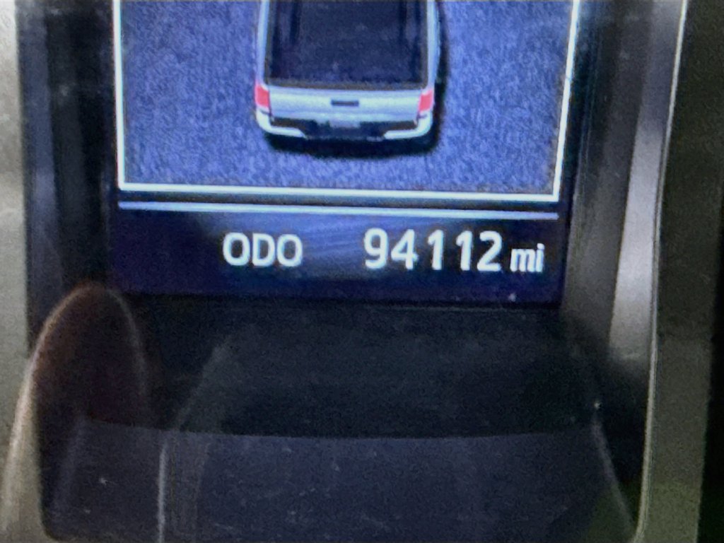 Used 2019 Toyota Tacoma TRD Off-Road AWD/4WD image 4