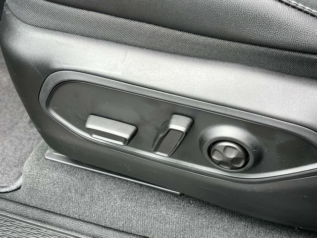 New 2025 Jeep Grand Cherokee Limited image 24