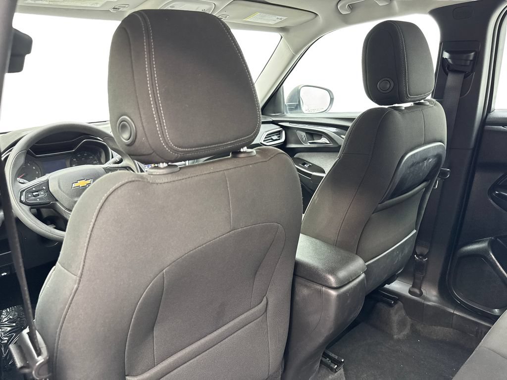 Used 2023 Chevrolet TrailBlazer LS FWD image 34