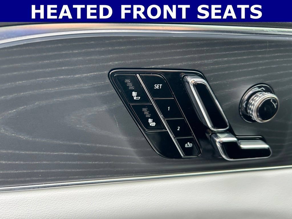 Used 2025 Cadillac Lyriq Sport RWD image 6