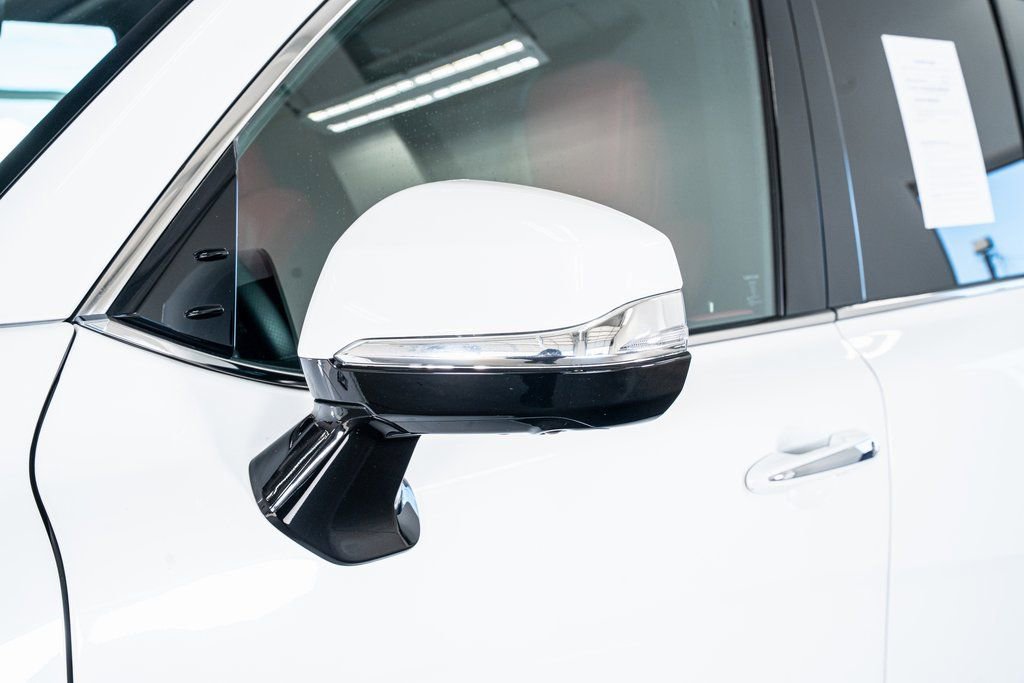Used 2024 Lexus LX 600 F Sport image 21