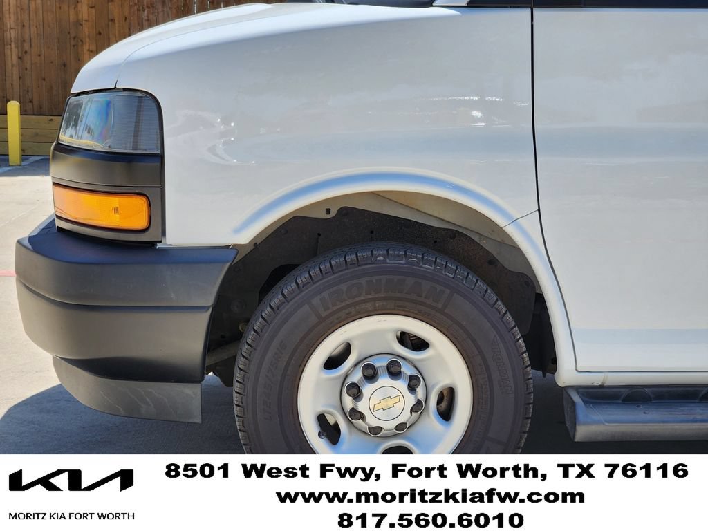 Used 2023 Chevrolet Express 3500 LS RWD image 7