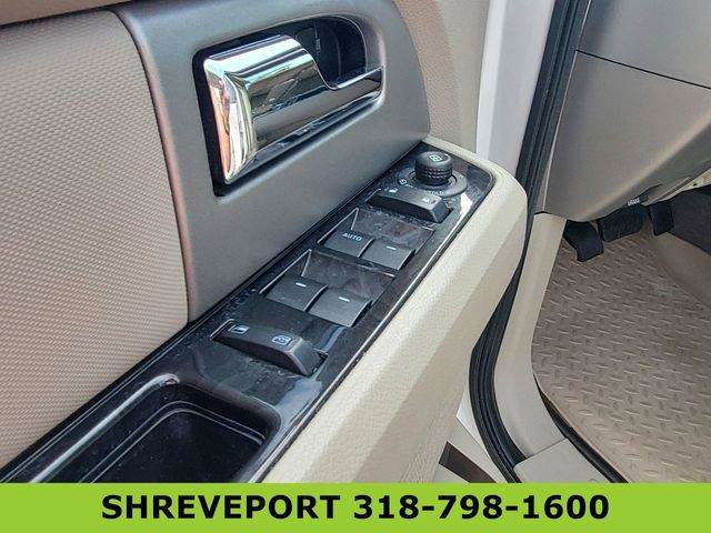Used 2013 Ford Expedition Limited RWD image 23