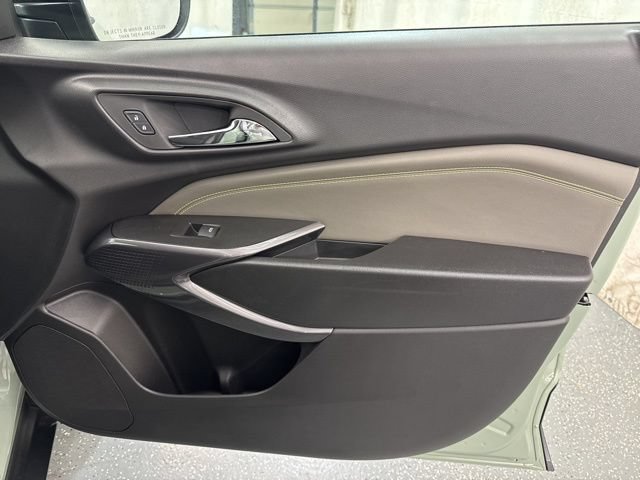 New 2026 Chevrolet Trax ACTIV w/ Sunroof Package FWD image 15