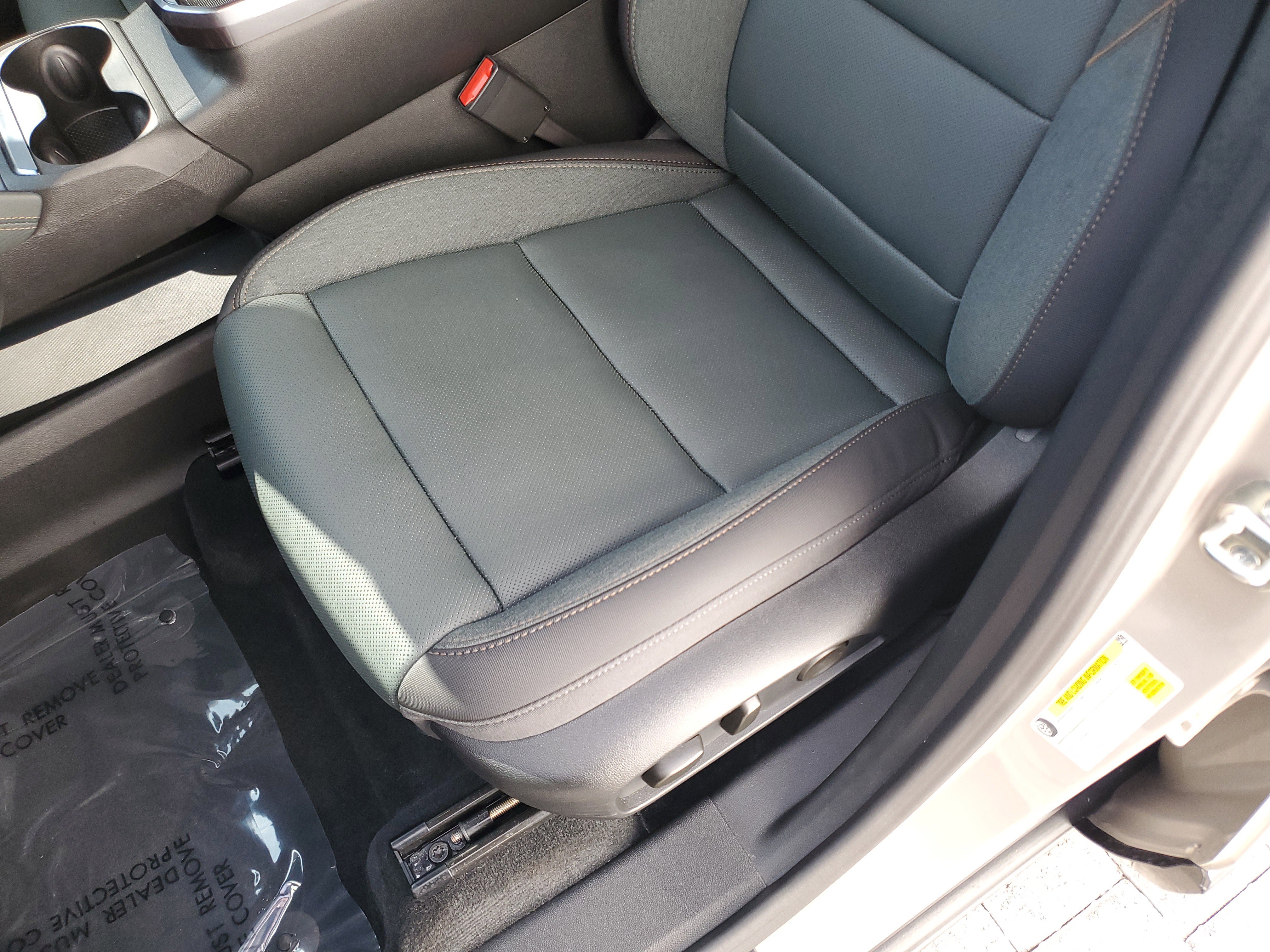 Certified 2026 GMC Terrain AT4 w/ Convenience Package III AWD/4WD image 21