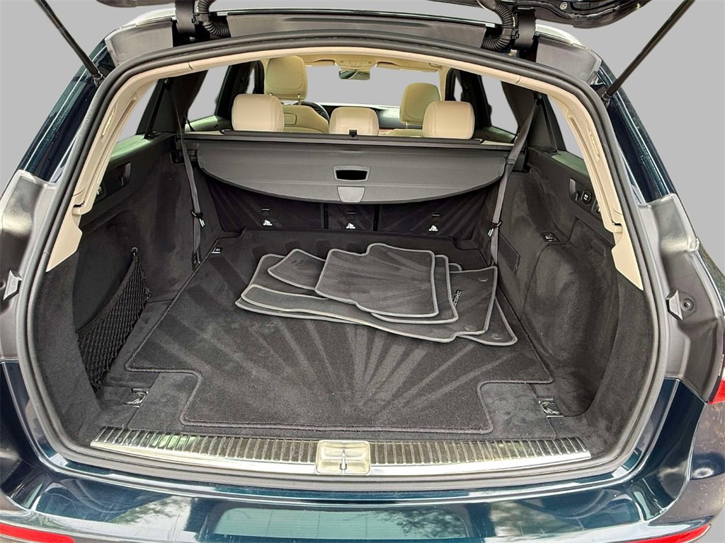 Used 2018 Mercedes-Benz E 400 4MATIC Wagon image 17