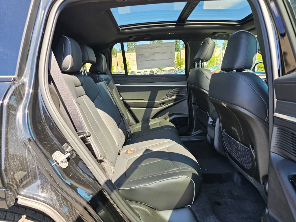 New 2025 Jeep Wagoneer S Limited image 13