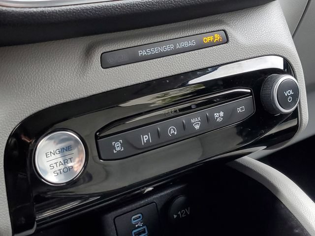 Certified 2023 Ford Escape Platinum AWD/4WD image 22
