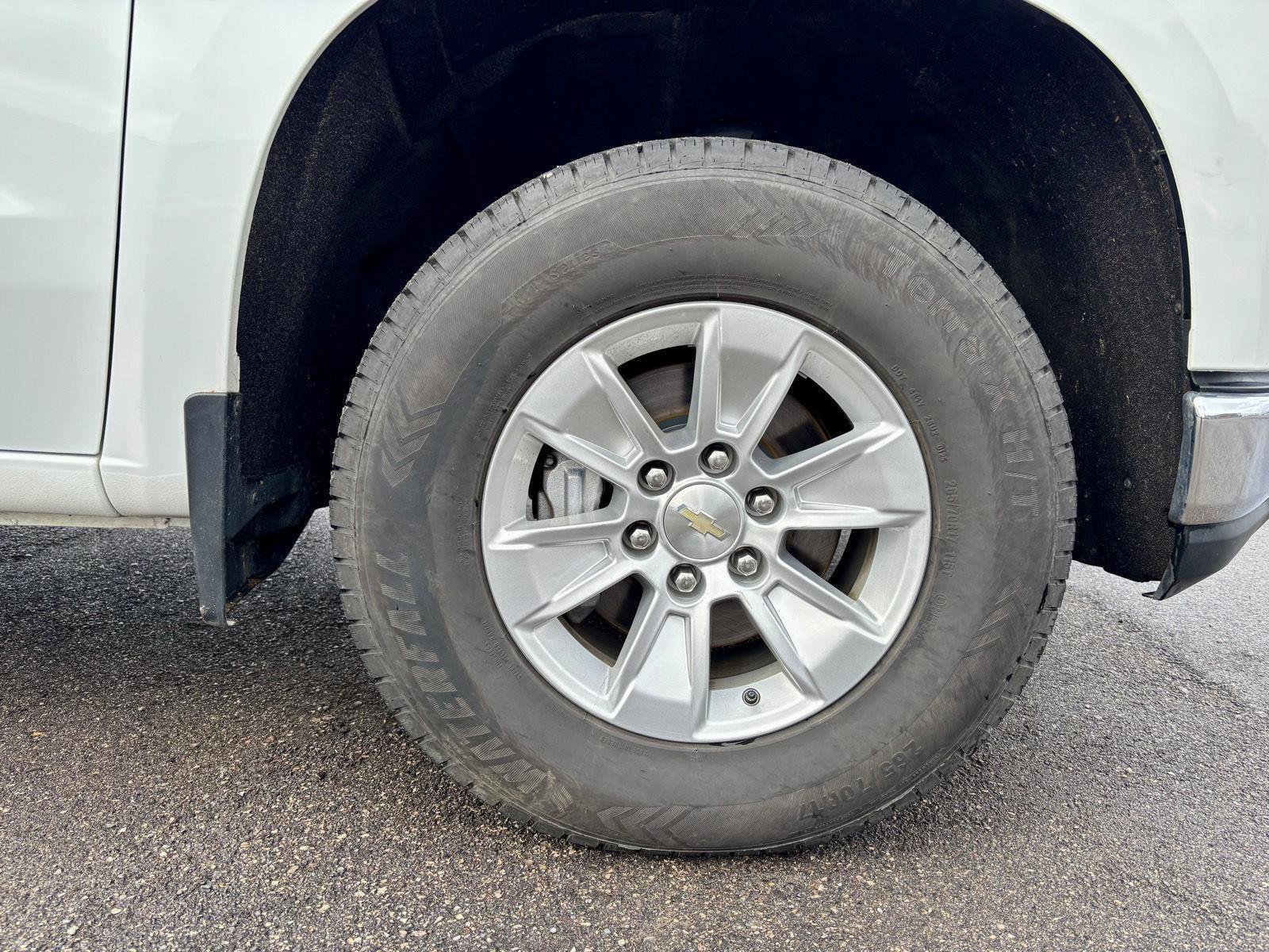 Used 2020 Chevrolet Silverado 1500 LT w/ Convenience Package image 39