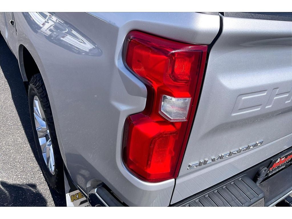 Used 2019 Chevrolet Silverado 1500 LTZ AWD/4WD image 30