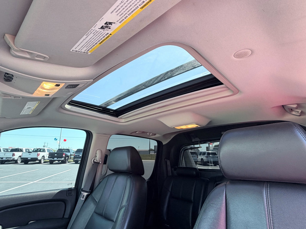 Used 2007 Chevrolet Avalanche LT w/ LT Preferred Equipment Group image 11