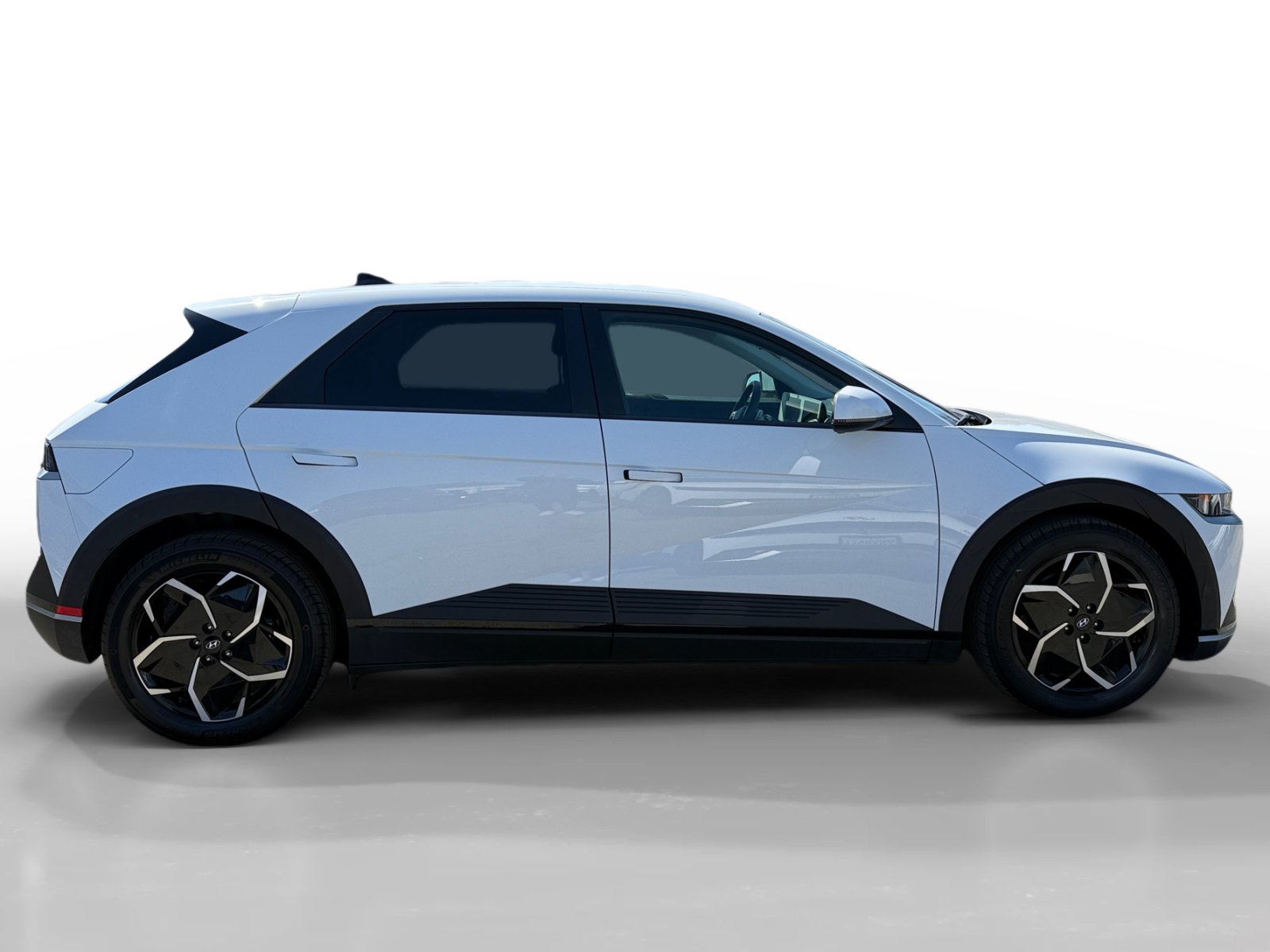 Certified 2024 Hyundai Ioniq 5 SEL RWD image 6