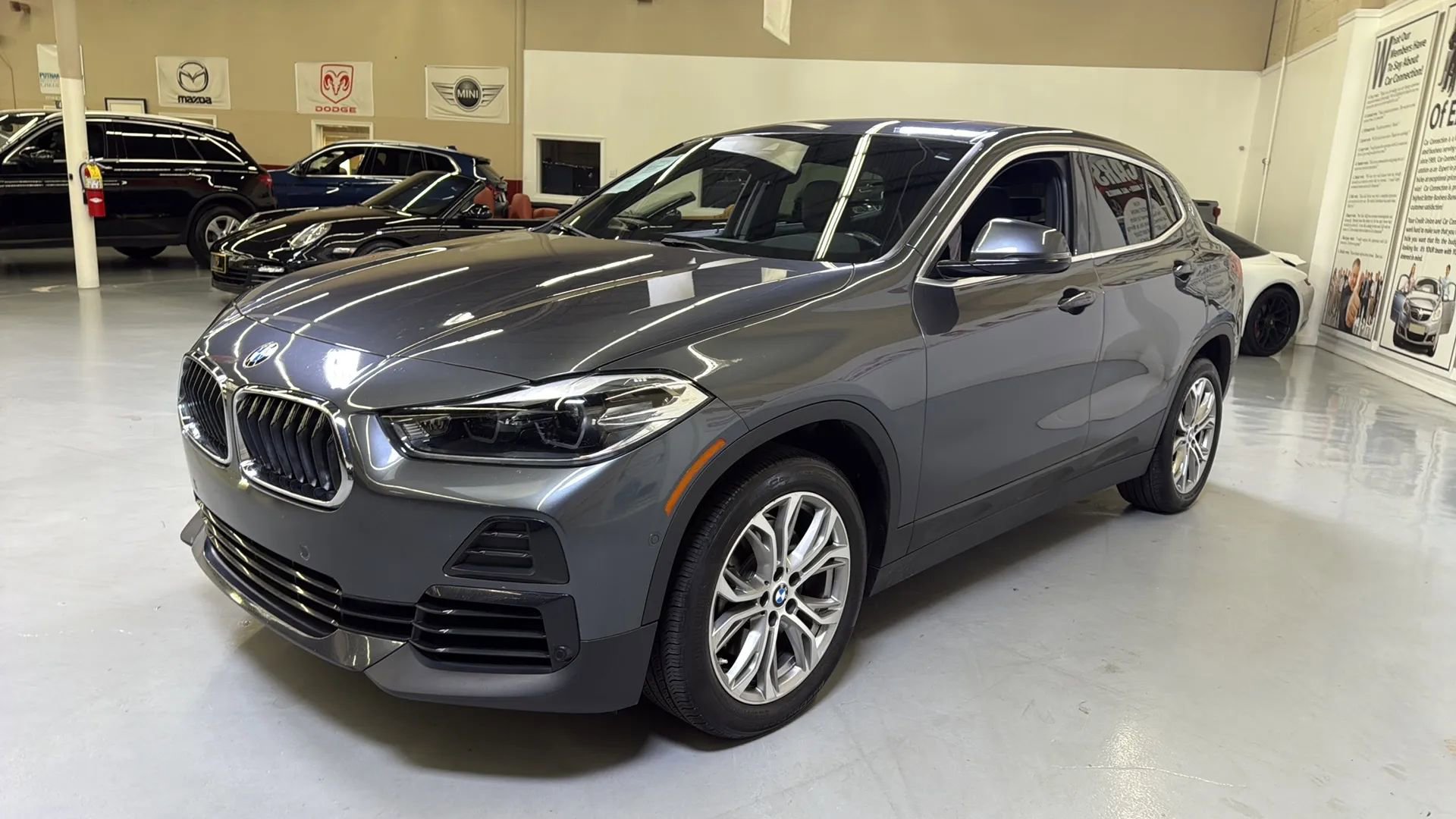 Used 2021 BMW X2 sDrive28i image 3