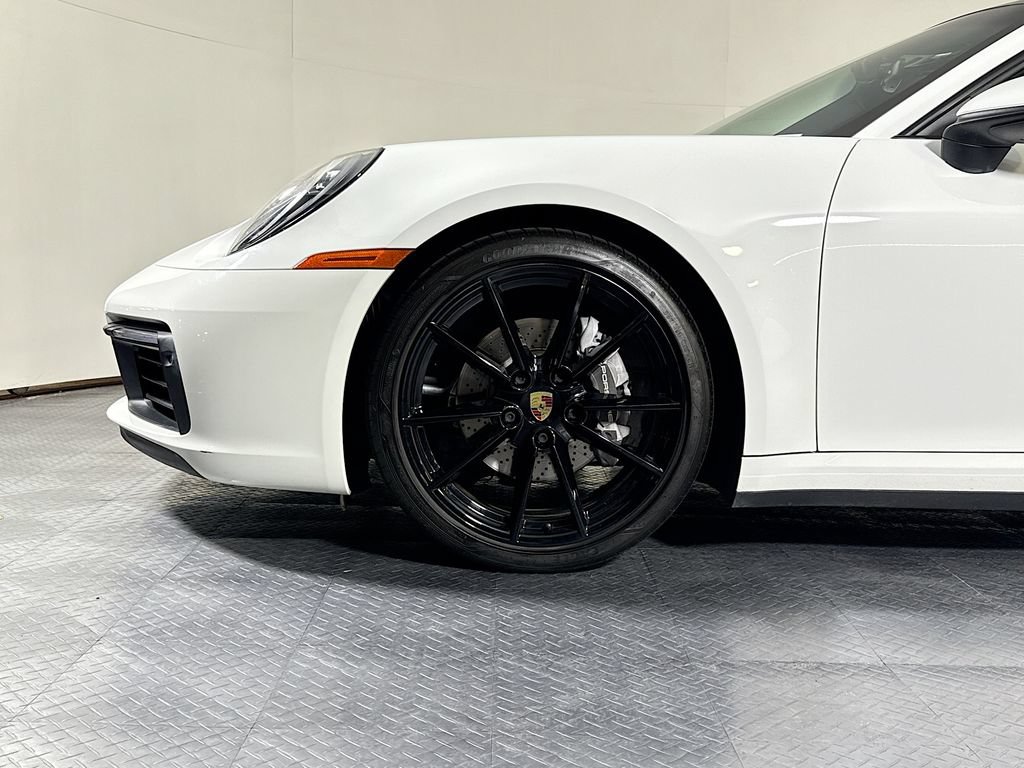 Certified 2022 Porsche 911 Carrera RWD image 29