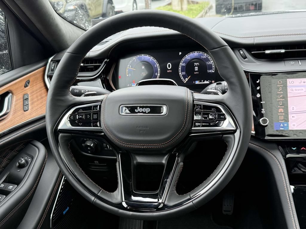New 2026 Jeep Grand Cherokee L Summit w/ Obsidian Package AWD/4WD image 19