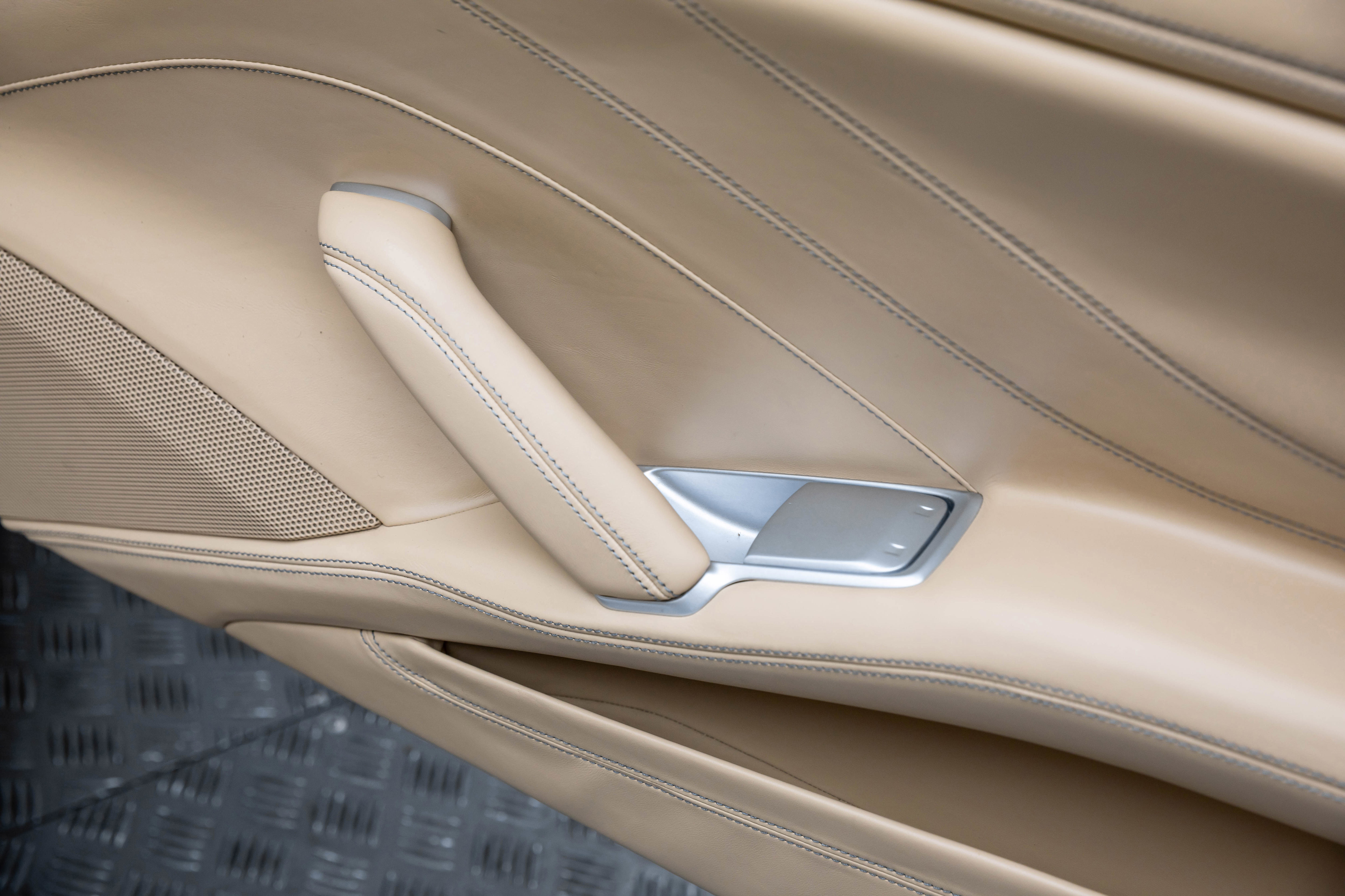 Certified 2016 Ferrari California T image 34