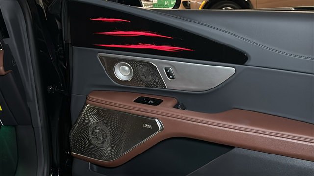 New 2026 Lincoln Nautilus Reserve image 9