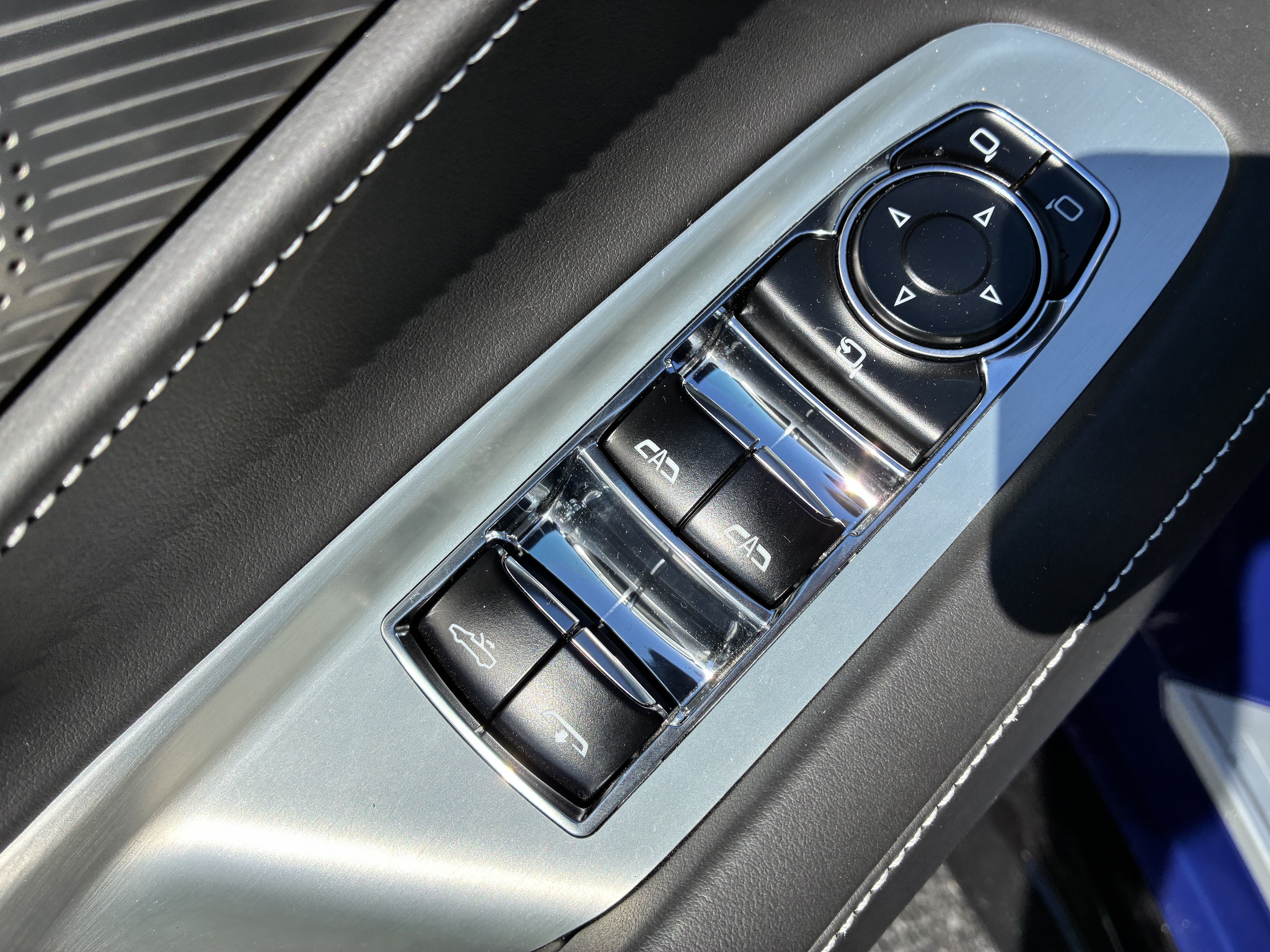 Used 2025 Chevrolet Corvette E-Ray AWD/4WD image 18