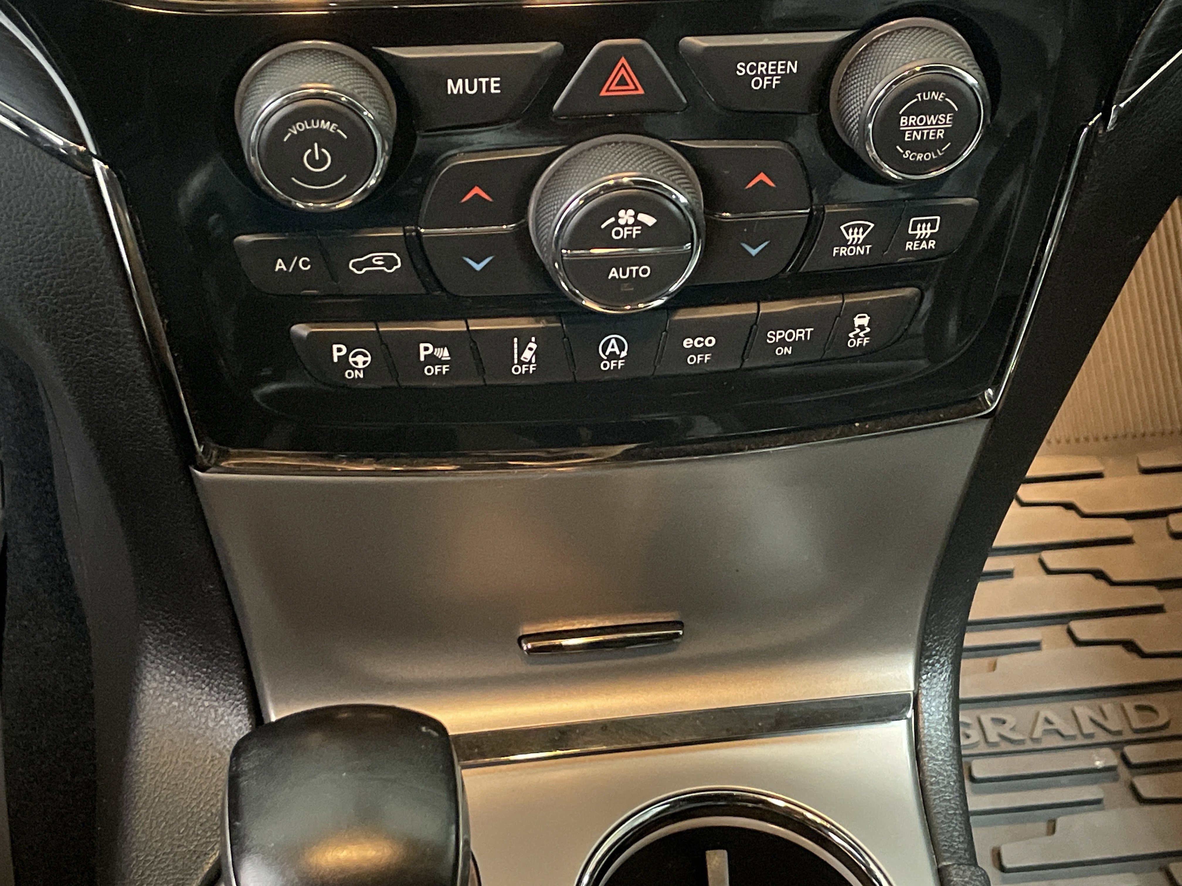 Used 2021 Jeep Grand Cherokee High Altitude image 24