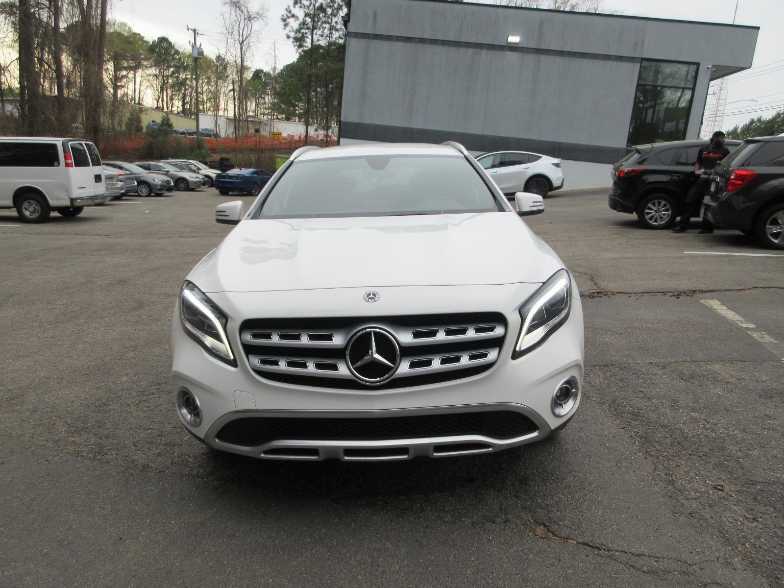 Used 2020 Mercedes-Benz GLA 250 4MATIC image 2