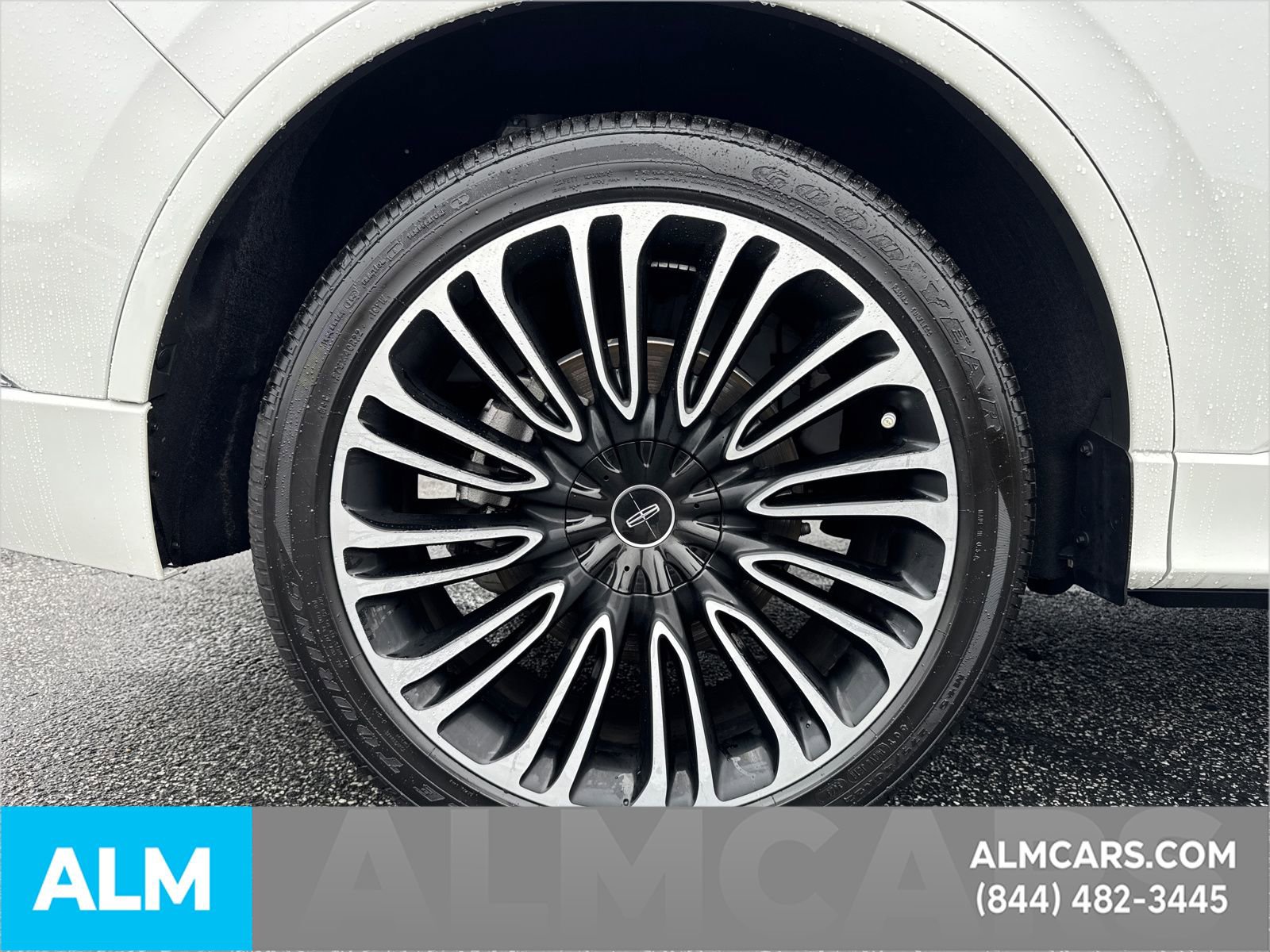 Used 2023 Lincoln Aviator Black Label w/ Class IV Trailer Tow Package image 20