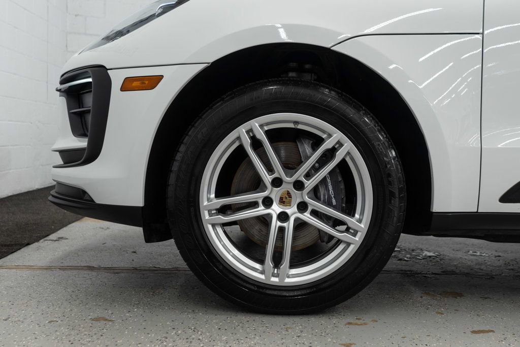 Used 2023 Porsche Macan image 30