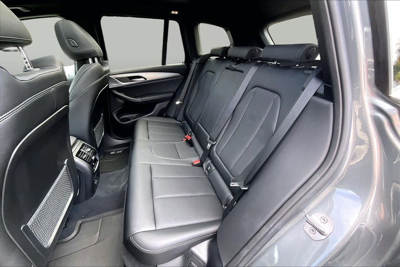Used 2024 BMW X3 sDrive30i w/ Premium Package RWD image 21