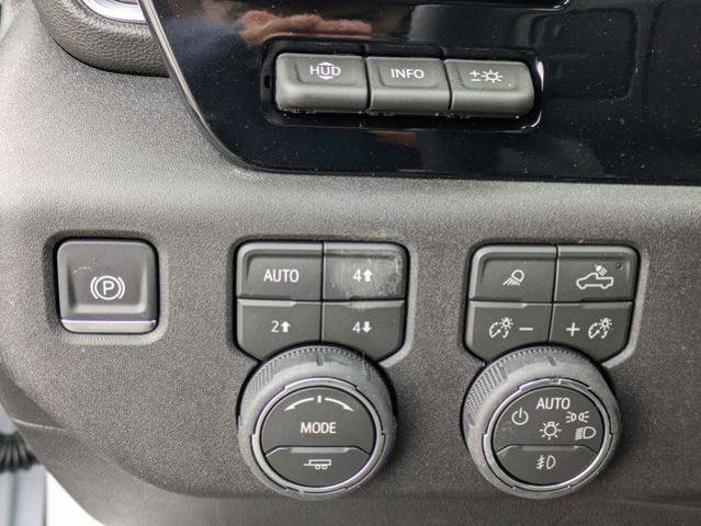 New 2026 Chevrolet Silverado 3500 High Country w/ High Country Premium Package AWD/4WD image 15