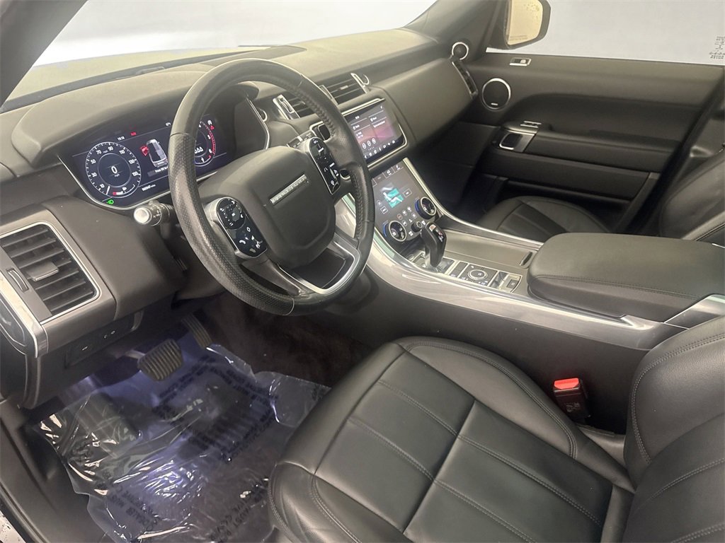Used 2020 Land Rover Range Rover Sport SE image 9