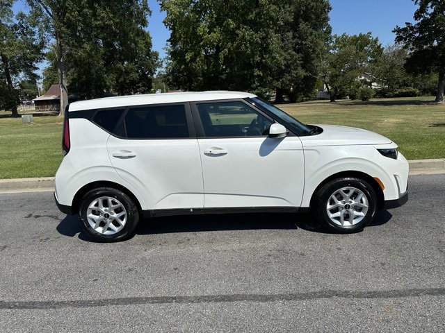 New 2025 Kia Soul S image 7