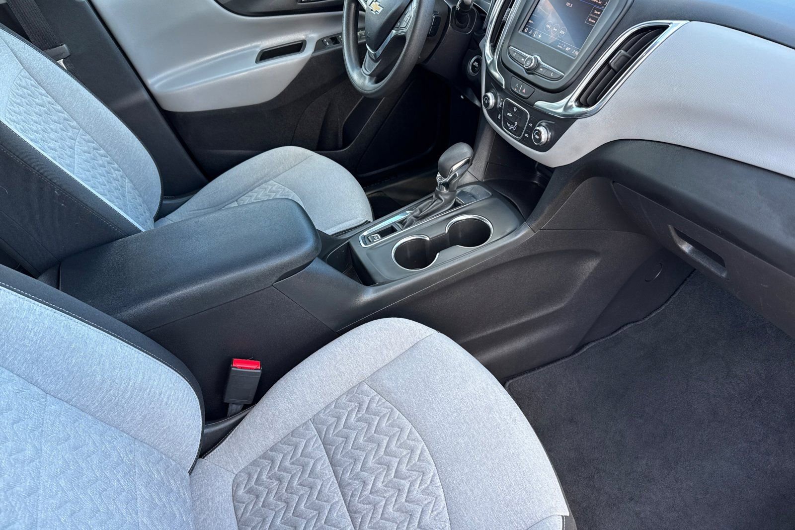 Used 2022 Chevrolet Equinox LT image 17