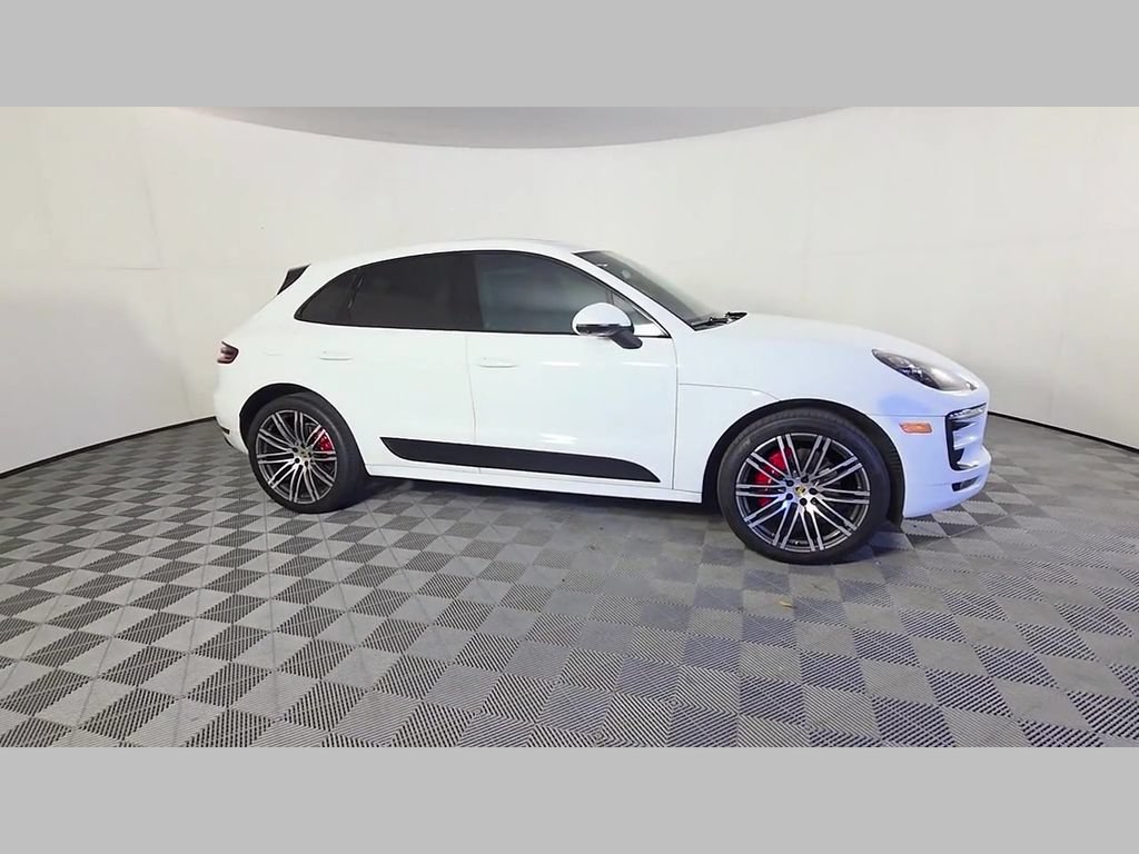 Used 2018 Porsche Macan GTS AWD/4WD image 34