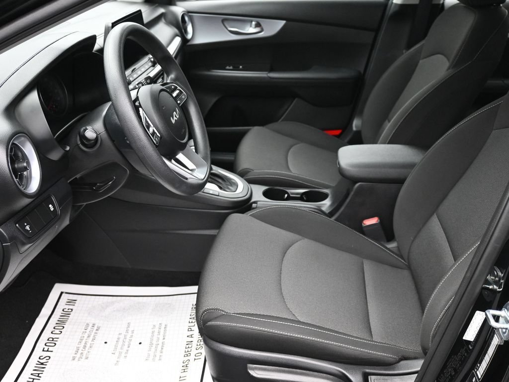 Used 2023 Kia Forte LXS FWD image 11