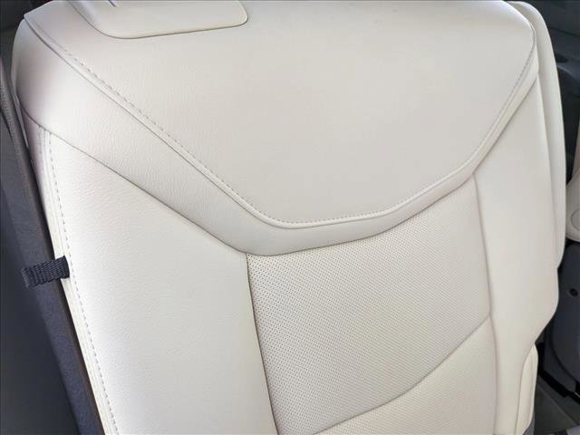 Used 2024 Cadillac XT6 Premium Luxury w/ Technology Package AWD/4WD image 19