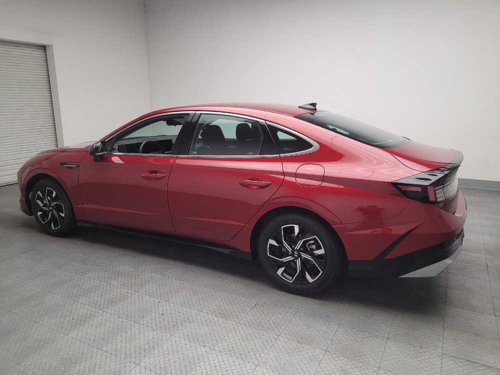 Used 2025 Hyundai Sonata SEL FWD image 3