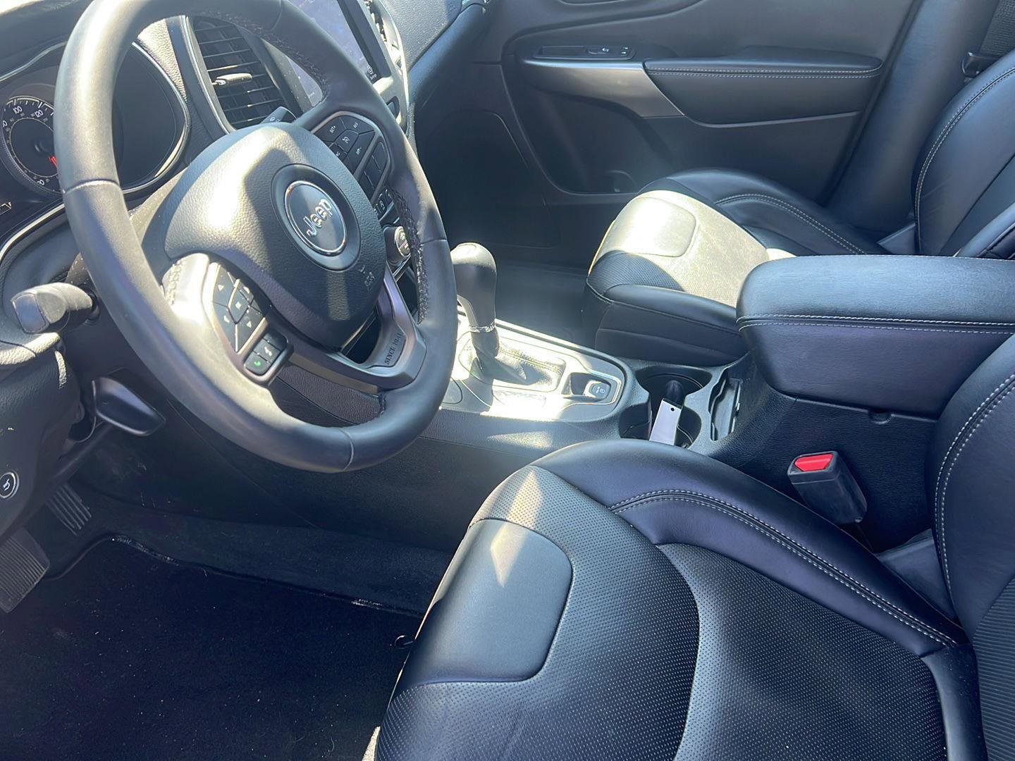 Used 2022 Jeep Cherokee Latitude Lux image 18