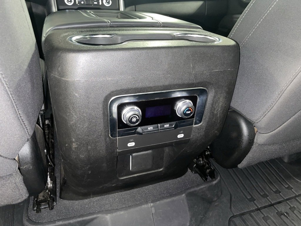 Used 2024 GMC Yukon XL SLE w/ Gmc Pro Safety Plus Package image 24
