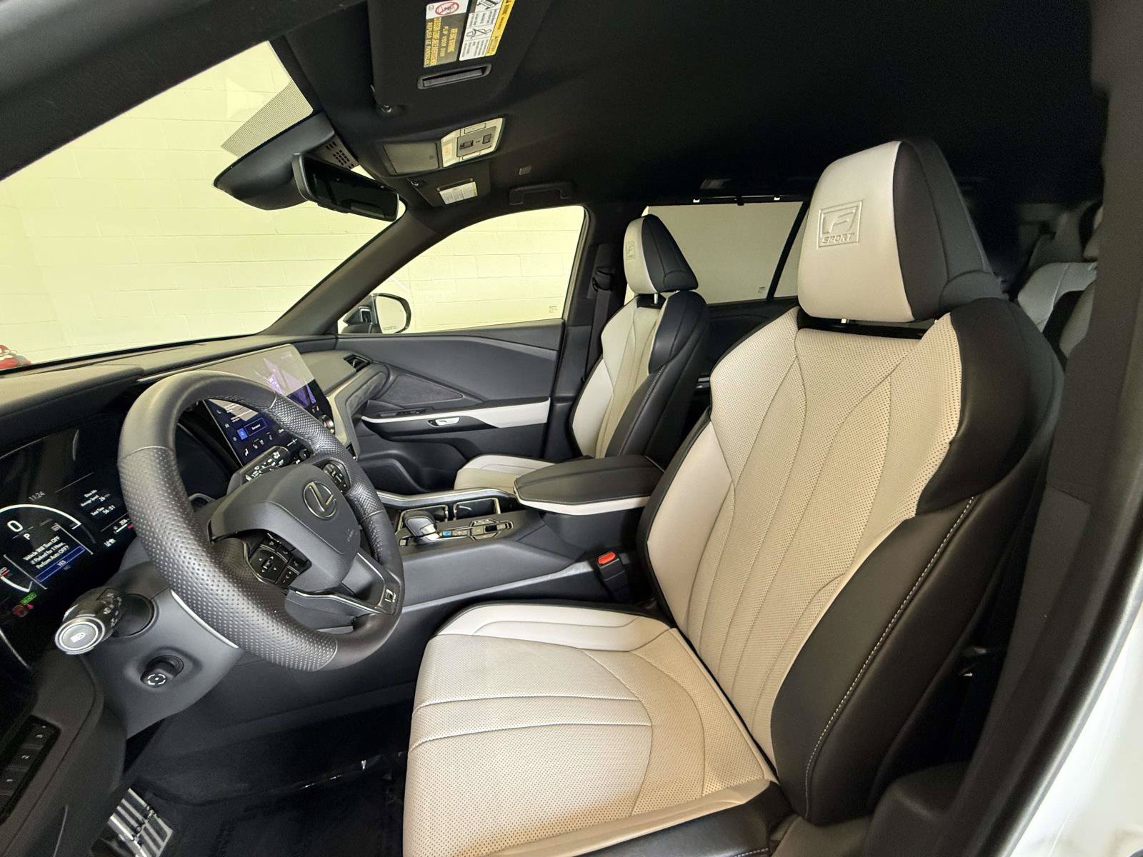 Certified 2025 Lexus TX 500h AWD w/ Technology Package image 2