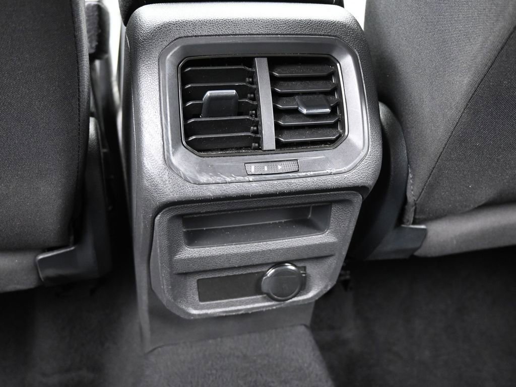 Used 2021 Volkswagen Tiguan S image 31