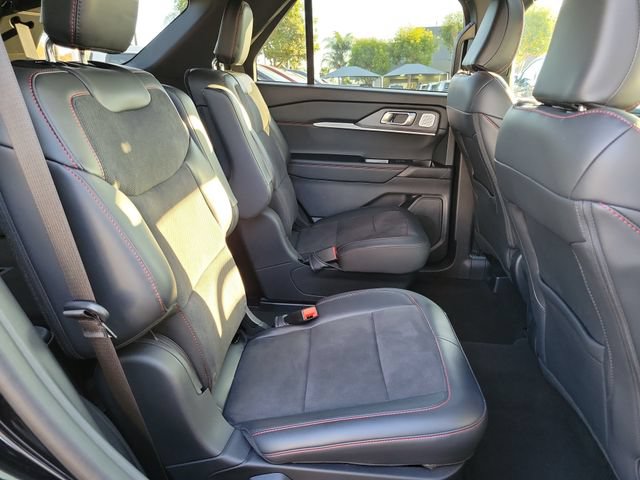 Used 2025 Ford Explorer ST w/ Sun And Sound Package AWD/4WD image 18