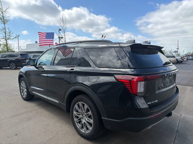 Used 2025 Ford Explorer Active w/ Active Comfort Package AWD/4WD image 5