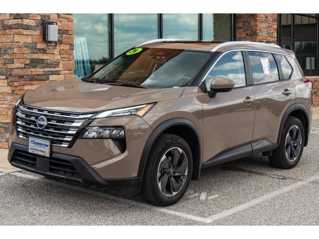 Used 2024 Nissan Rogue SV w/ SV Premium Package AWD/4WD image 6