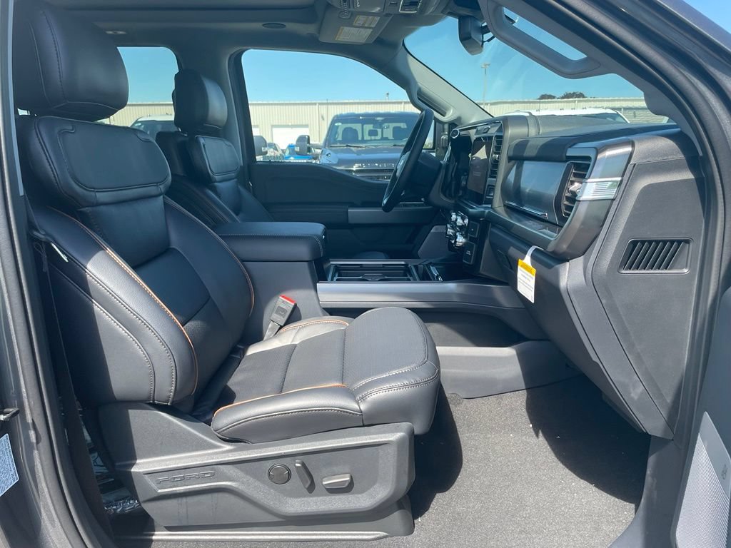 New 2026 Ford F350 Lariat w/ Black Appearance Package AWD/4WD image 14