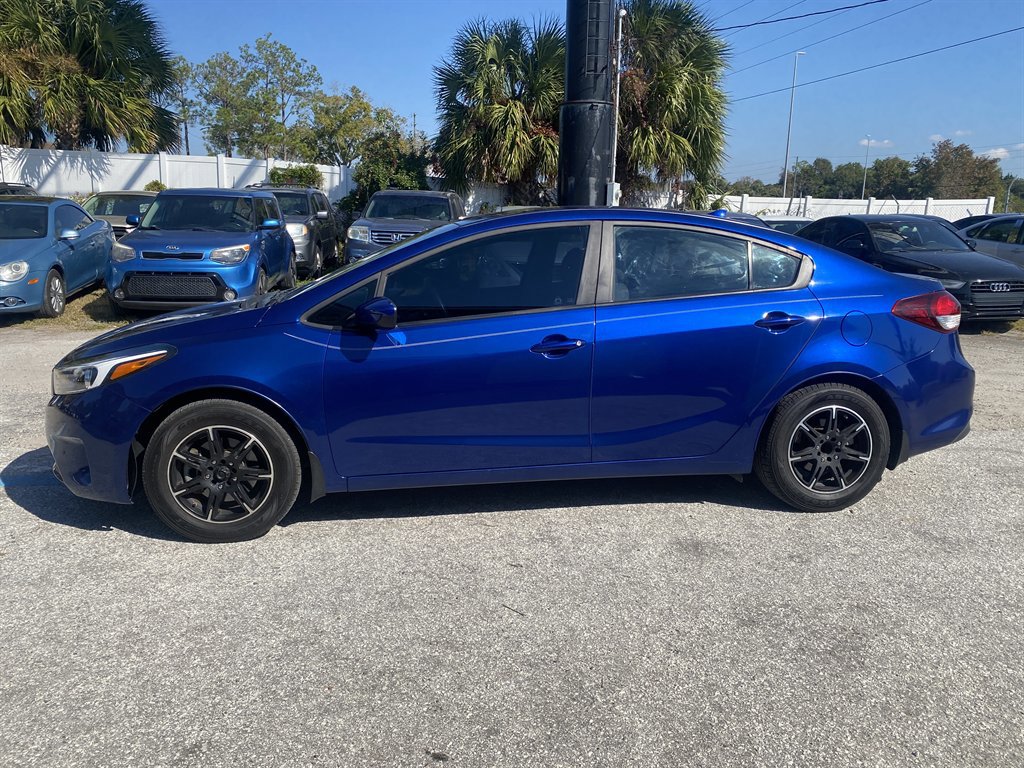 Used 2018 Kia Forte LX image 4