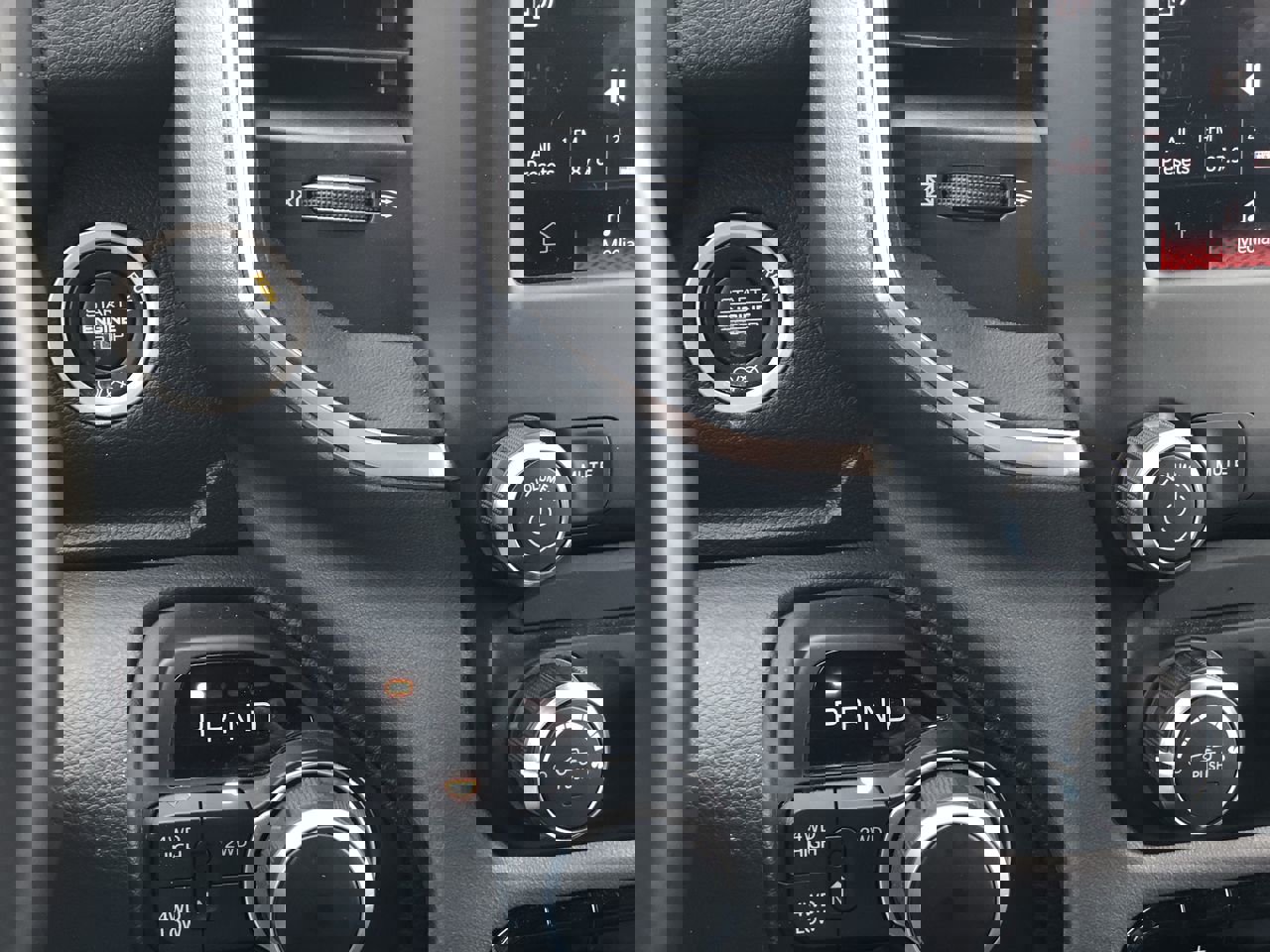 Used 2024 RAM 2500 Big Horn w/ Bed Utility Group image 18