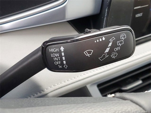 New 2026 Volkswagen Taos SE image 26