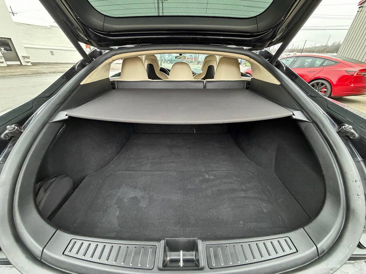 Used 2017 Tesla Model S 60 image 19