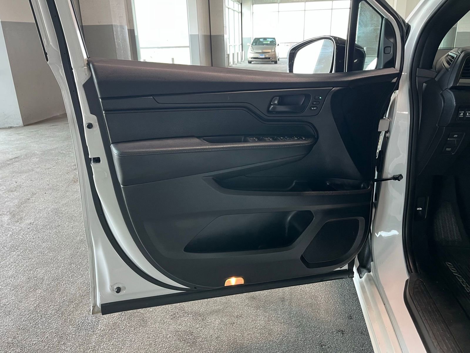 Used 2023 Honda Odyssey Sport image 18